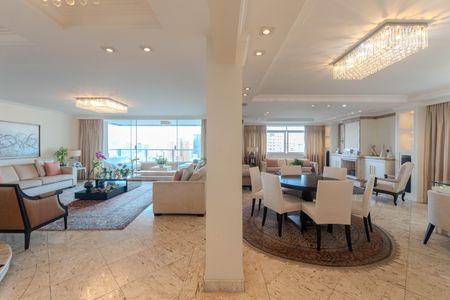 Apartamento à venda com 324m², 4 quartos e 3 vagasSala