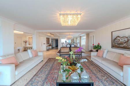 Apartamento à venda com 324m², 4 quartos e 3 vagasSala