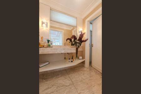 Apartamento à venda com 324m², 4 quartos e 3 vagasLavabo