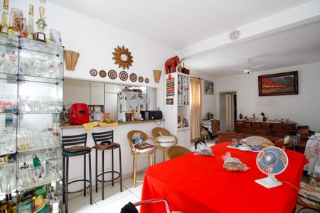 Apartamento à venda com 120m², 2 quartos e sem vagaSala de Estar e Jantar