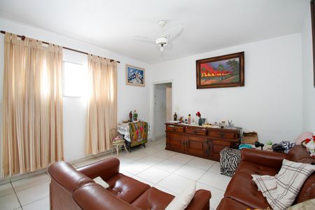 Apartamento à venda com 120m², 2 quartos e sem vagaSala de Estar e Jantar