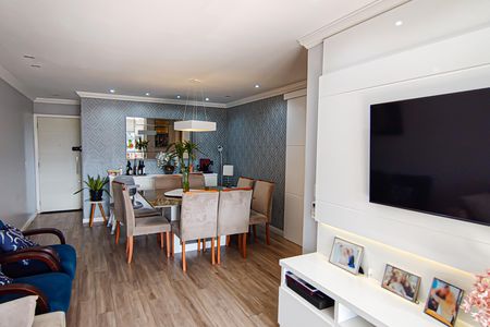 Apartamento à venda com 113m², 3 quartos e 2 vagas Apartamento à venda com 113m², 3 quartos e 2 vagasSala