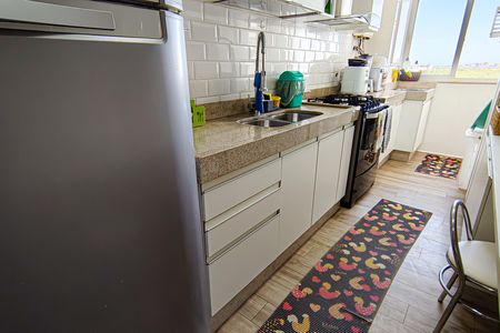 Apartamento à venda com 113m², 3 quartos e 2 vagas Apartamento à venda com 113m², 3 quartos e 2 vagasCozinha