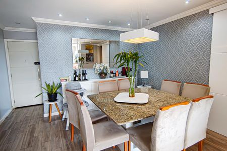 Apartamento à venda com 113m², 3 quartos e 2 vagas Apartamento à venda com 113m², 3 quartos e 2 vagasSala