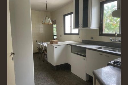 Apartamento à venda com 217m², 4 quartos e 3 vagasFoto 13