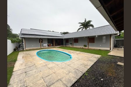 Casa à venda com 942m², 3 quartos e 4 vagas Casa à venda com 942m², 3 quartos e 4 vagasÁrea Externa