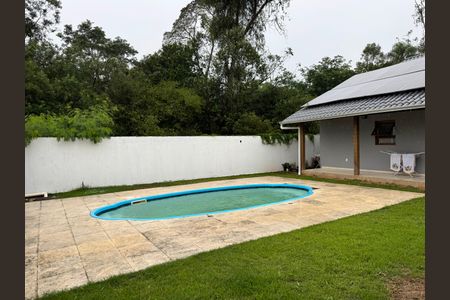 Casa à venda com 942m², 3 quartos e 4 vagas Casa à venda com 942m², 3 quartos e 4 vagasÁrea Externa