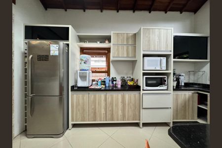 Casa à venda com 942m², 3 quartos e 4 vagas Casa à venda com 942m², 3 quartos e 4 vagasCozinha