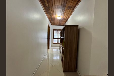 Casa à venda com 942m², 3 quartos e 4 vagas Casa à venda com 942m², 3 quartos e 4 vagasSuíte 2