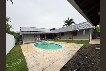 Casa à venda com 942m², 3 quartos e 4 vagas Casa à venda com 942m², 3 quartos e 4 vagasÁrea Externa