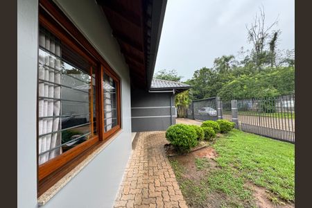 Casa à venda com 942m², 3 quartos e 4 vagas Casa à venda com 942m², 3 quartos e 4 vagasÁrea Externa