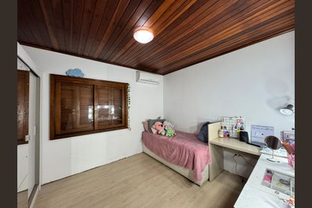 Casa à venda com 942m², 3 quartos e 4 vagas Casa à venda com 942m², 3 quartos e 4 vagasQuarto 1