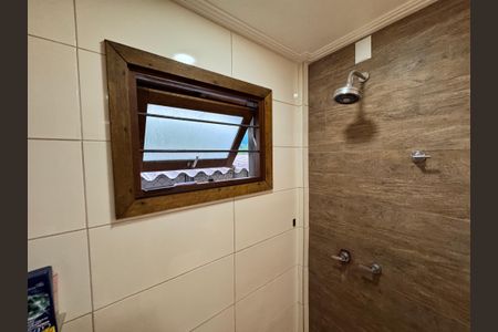 Casa à venda com 942m², 3 quartos e 4 vagas Casa à venda com 942m², 3 quartos e 4 vagasBanheiro da Suíte 1