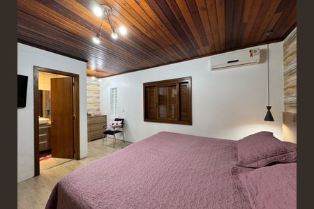 Casa à venda com 942m², 3 quartos e 4 vagas Casa à venda com 942m², 3 quartos e 4 vagasSuíte 1