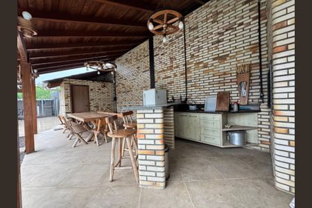 Casa à venda com 942m², 3 quartos e 4 vagas Casa à venda com 942m², 3 quartos e 4 vagasÁrea Gourmet