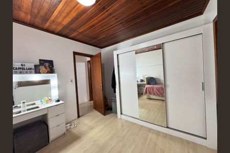 Casa à venda com 942m², 3 quartos e 4 vagas Casa à venda com 942m², 3 quartos e 4 vagasQuarto 1