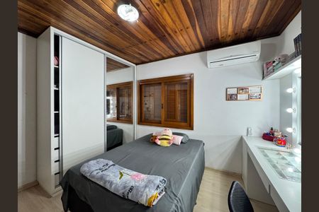 Casa à venda com 942m², 3 quartos e 4 vagas Casa à venda com 942m², 3 quartos e 4 vagasSuíte 2