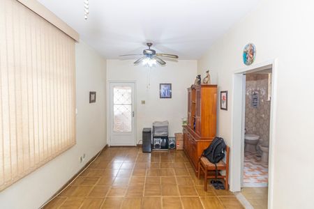 Casa de condomínio para alugar com 160m², 3 quartos e 2 vagasSala