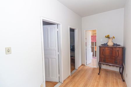 Casa de condomínio para alugar com 160m², 3 quartos e 2 vagasCorredor