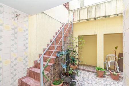 Casa de condomínio para alugar com 160m², 3 quartos e 2 vagasQuintal