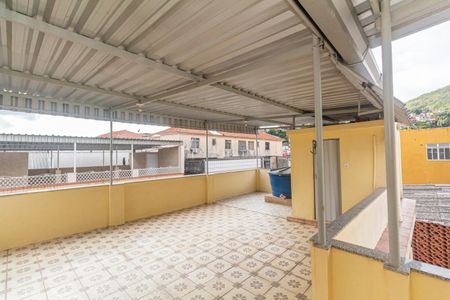 Casa de condomínio para alugar com 160m², 3 quartos e 2 vagasTerraço