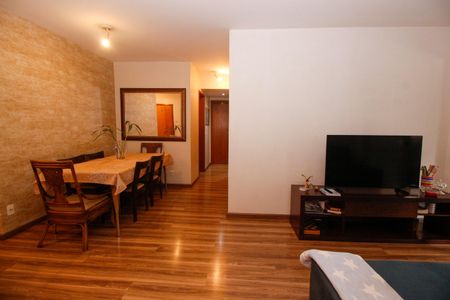 Apartamento à venda com 96m², 3 quartos e 2 vagasSala