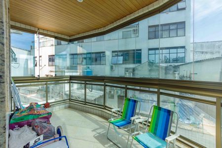 Apartamento à venda com 86m², 2 quartos e 2 vagasVaranda