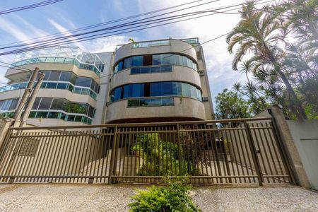 Apartamento à venda com 86m², 2 quartos e 2 vagasFachada