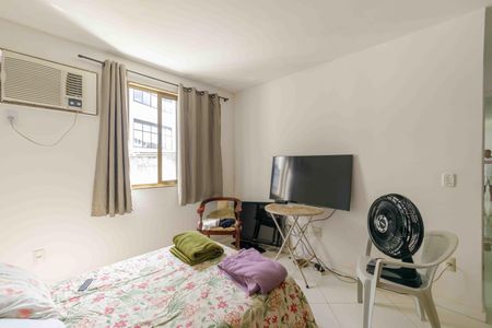 Apartamento à venda com 86m², 2 quartos e 2 vagasSuíte