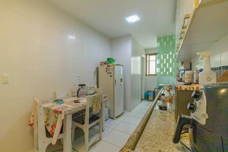 Apartamento à venda com 86m², 2 quartos e 2 vagasCozinha