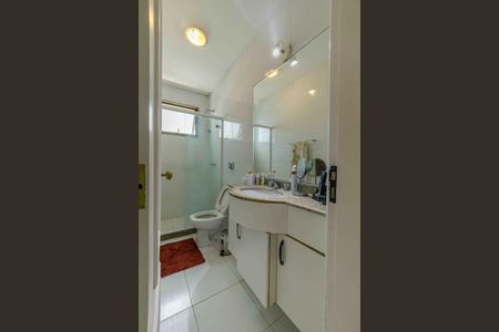 Apartamento à venda com 86m², 2 quartos e 2 vagasBanheiro da Suíte