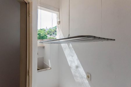 Apartamento para alugar com 60m², 2 quartos e 1 vagaÁrea de Serviço