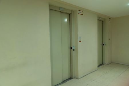 Apartamento à venda com 45m², 2 quartos e sem vagaÁrea comum