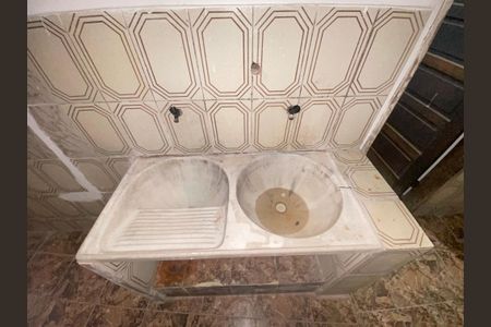 Casa para alugar com 71m², 3 quartos e 1 vagaÁrea de Serviço