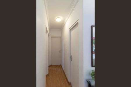 Apartamento para alugar com 76m², 3 quartos e 2 vagasCorredor para os Quartos