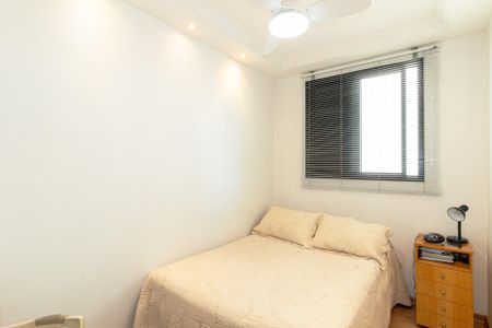 Apartamento para alugar com 76m², 3 quartos e 2 vagasQuarto 2