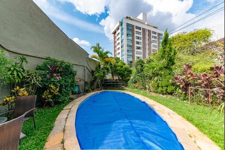 Casa à venda com 316m², 5 quartos e 4 vagasPiscina