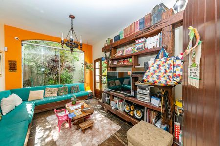 Casa à venda com 316m², 5 quartos e 4 vagasSala 3