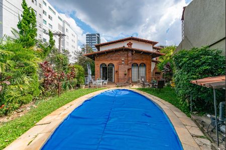 Casa à venda com 316m², 5 quartos e 4 vagasPiscina