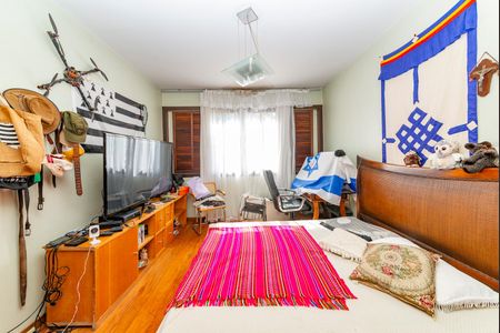 Casa à venda com 316m², 5 quartos e 4 vagasQuarto 1