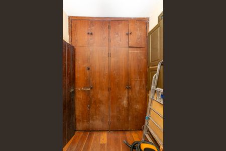 Casa à venda com 316m², 5 quartos e 4 vagasÁrea de Serviço