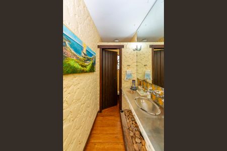 Casa à venda com 316m², 5 quartos e 4 vagasLavabo