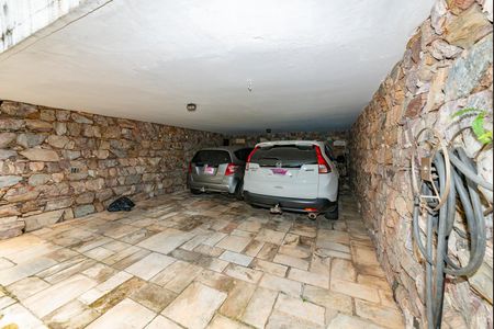 Casa à venda com 316m², 5 quartos e 4 vagasGaragem