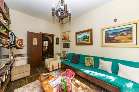 Casa à venda com 316m², 5 quartos e 4 vagasSala 3