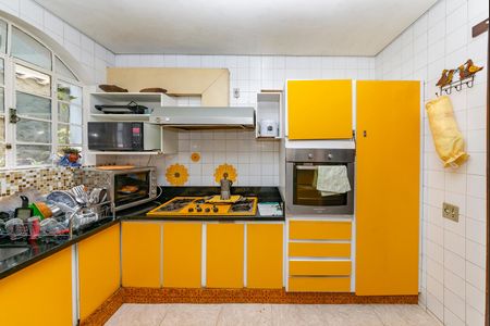 Casa à venda com 316m², 5 quartos e 4 vagasCozinha