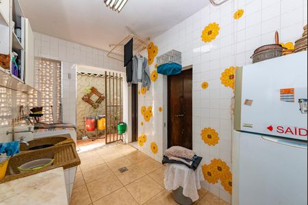 Casa à venda com 316m², 5 quartos e 4 vagasÁrea de Serviço