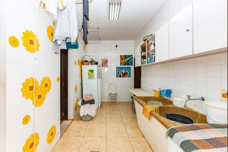 Casa à venda com 316m², 5 quartos e 4 vagasÁrea de Serviço
