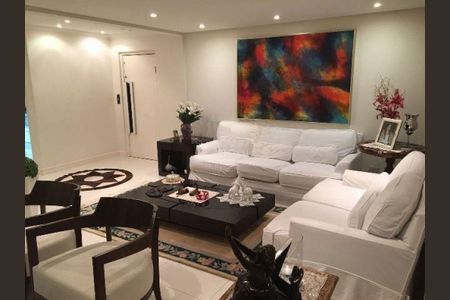 Apartamento à venda com 182m², 4 quartos e 3 vagas