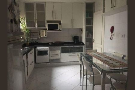 Apartamento à venda com 182m², 4 quartos e 3 vagas
