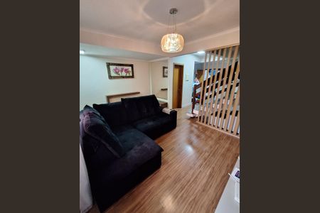 Casa à venda com 135m², 3 quartos e 2 vagas Casa à venda com 135m², 3 quartos e 2 vagasSala